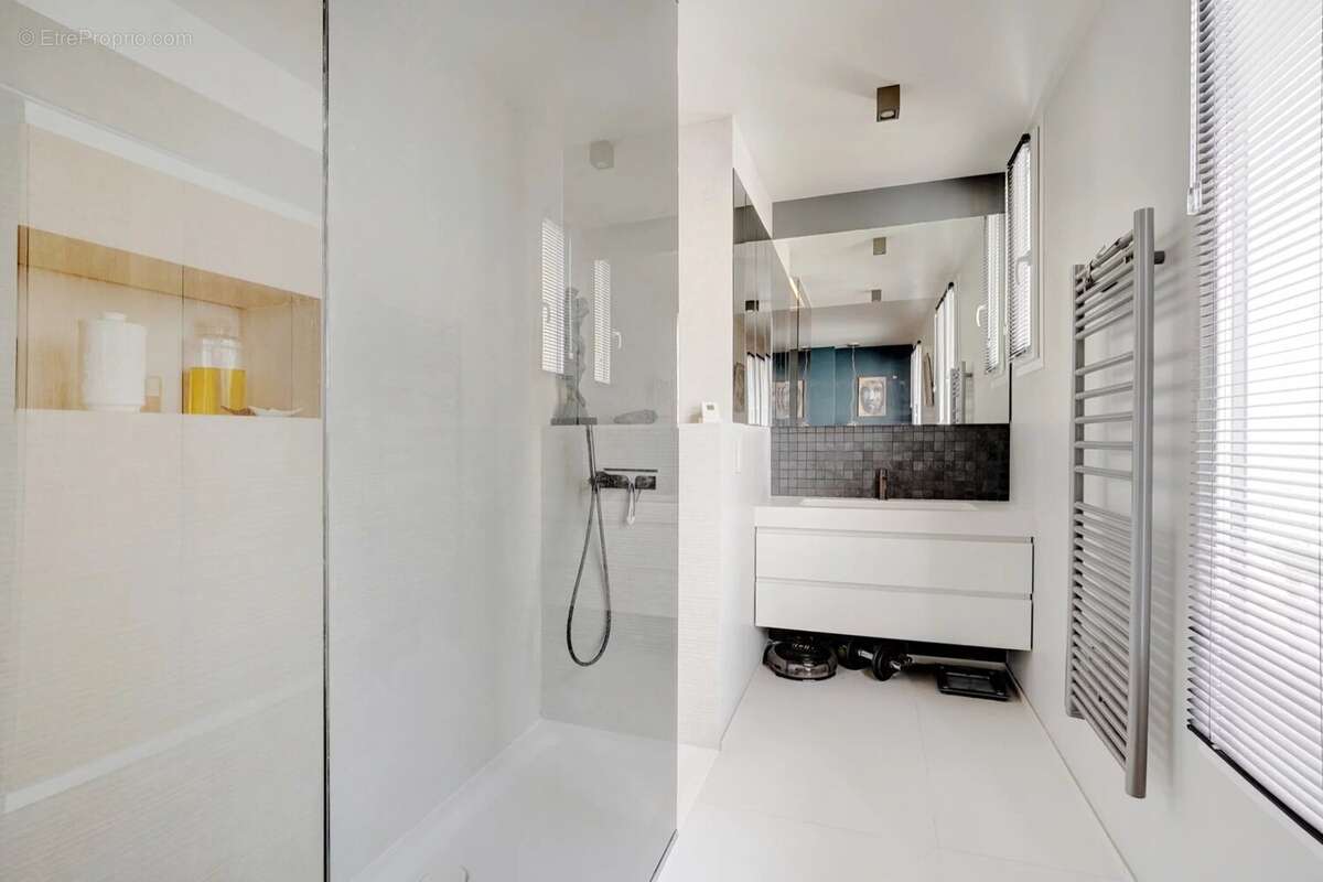 Appartement à PARIS-4E