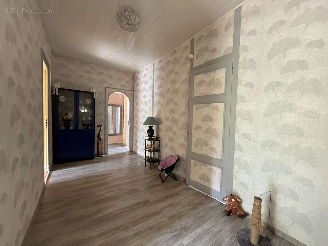 Appartement à ETAULIERS