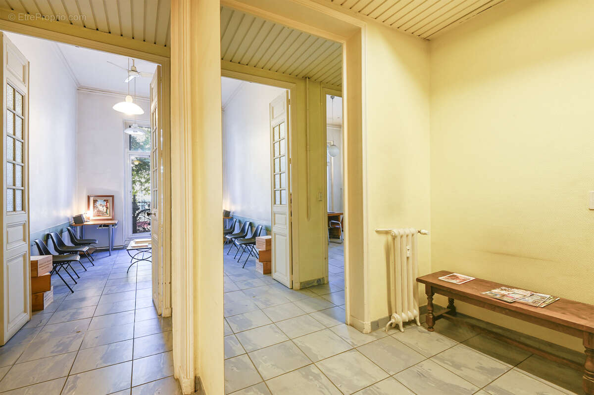 Appartement à MARSEILLE-1E