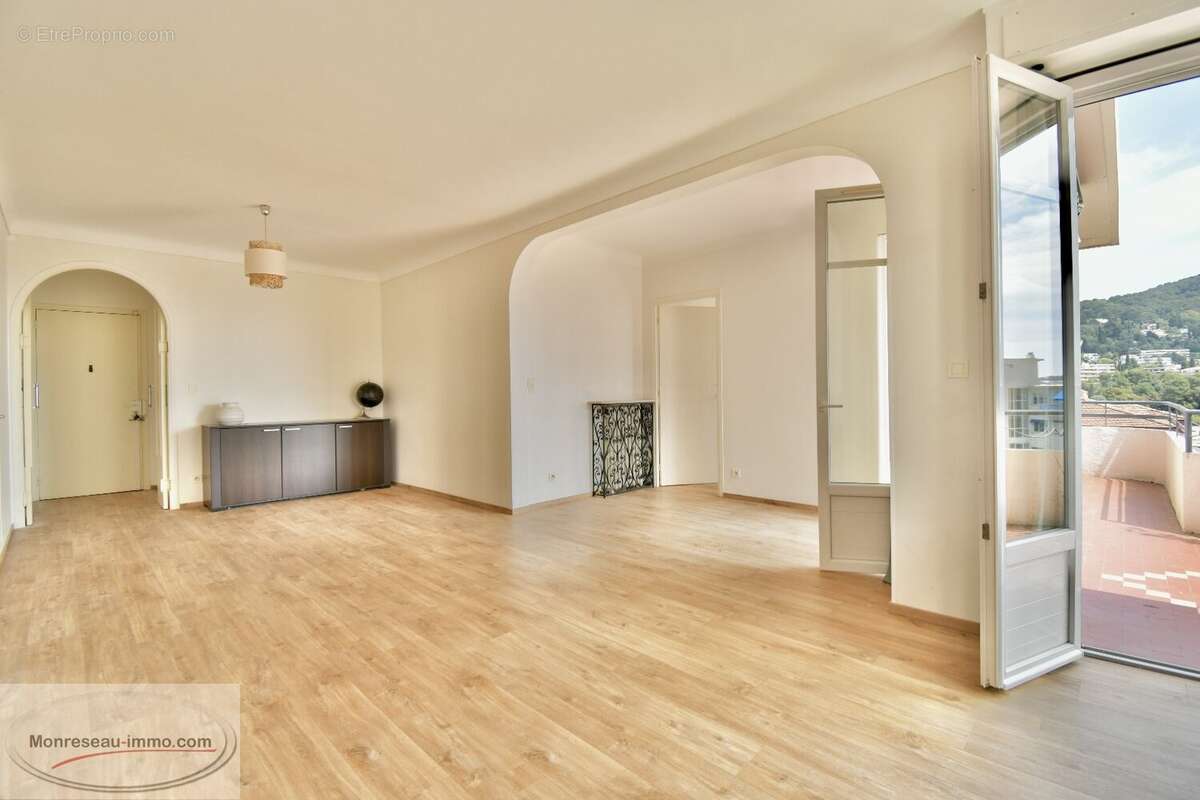 Appartement à LE CANNET