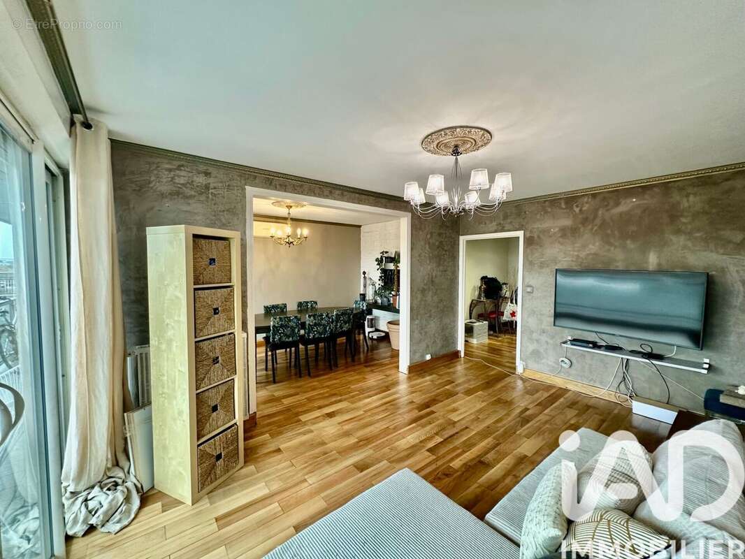 Photo 3 - Appartement à ASNIERES-SUR-SEINE