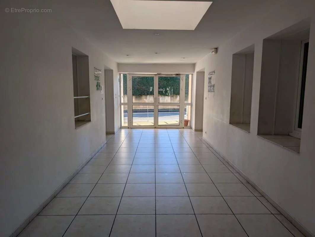 Appartement à BAGNOLS-SUR-CEZE