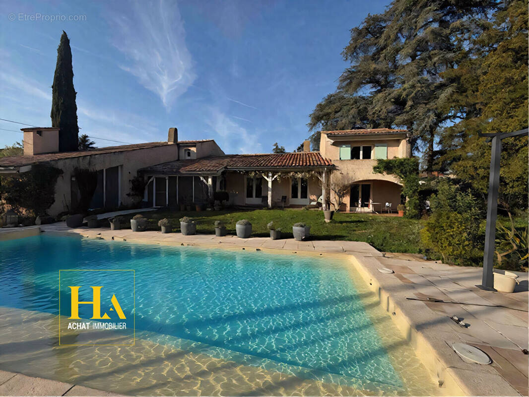 Maison à ROMANS-SUR-ISERE