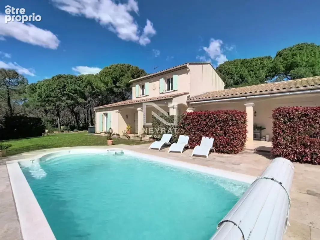 Fayence – Élégante villa provençale avec piscine et jardin plat de 3 000 m² - photo 4