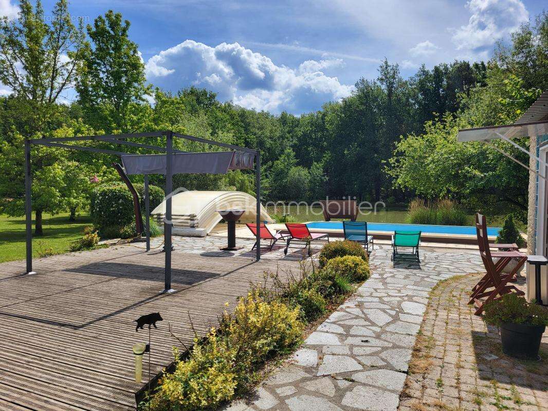 Maison à BOUZY-LA-FORET