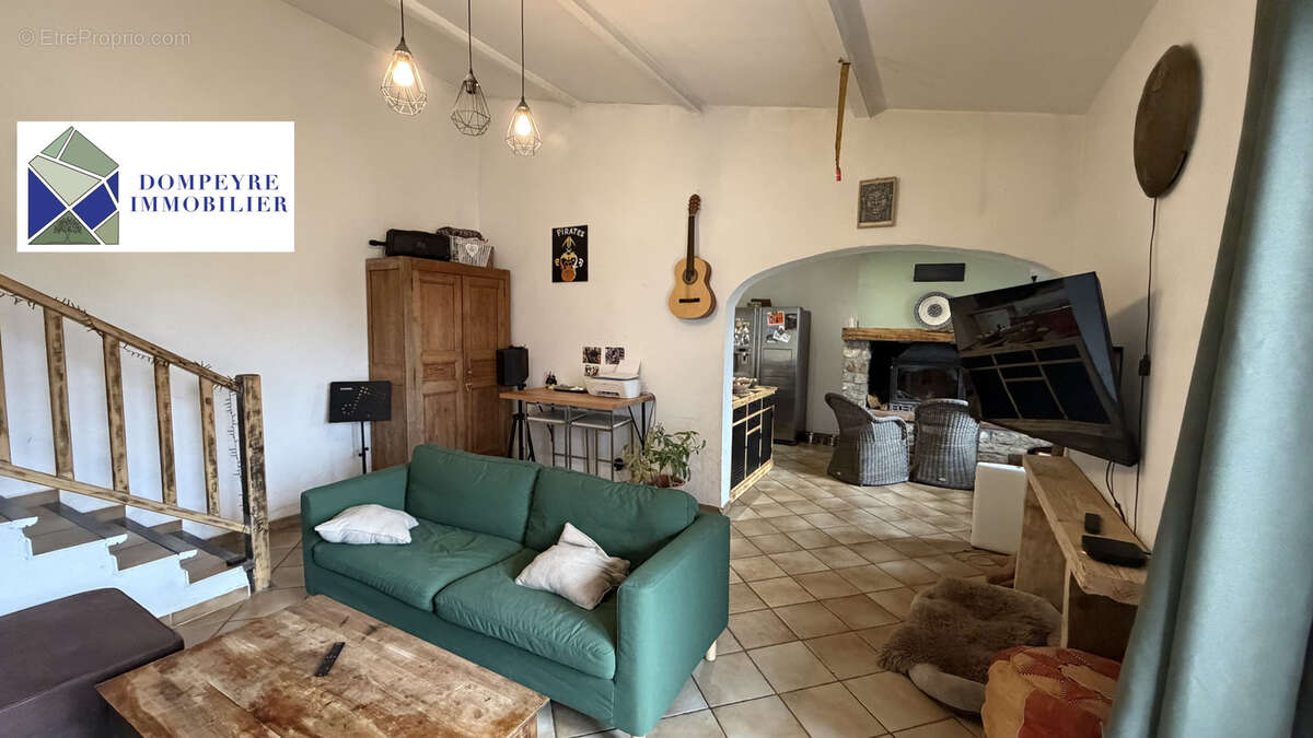 Villa T3 avec véranda à rénover à Cotignac   Beau potentiel - photo 3