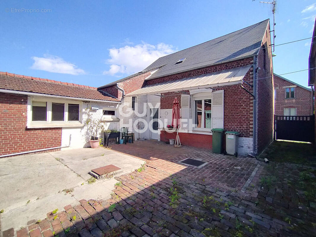 Maison à ROISEL
