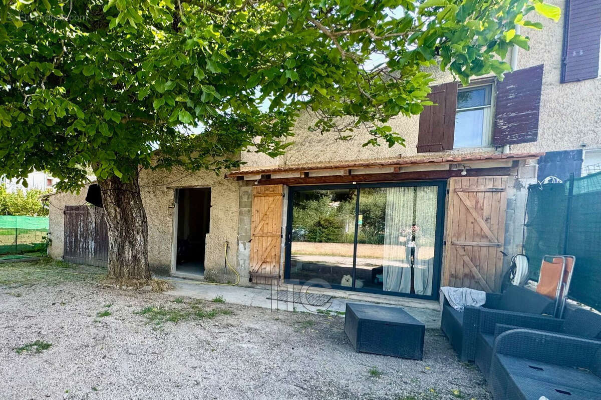 Maison à LA BOUILLADISSE