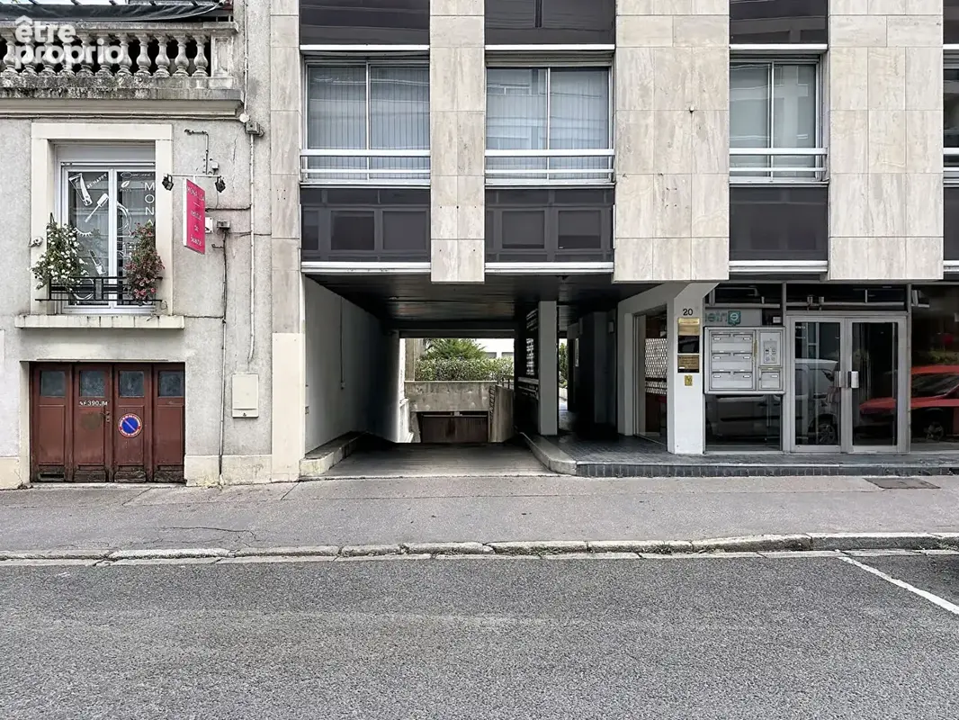 PLACE de parking Rue du CHATEAU - Dijon - photo 8