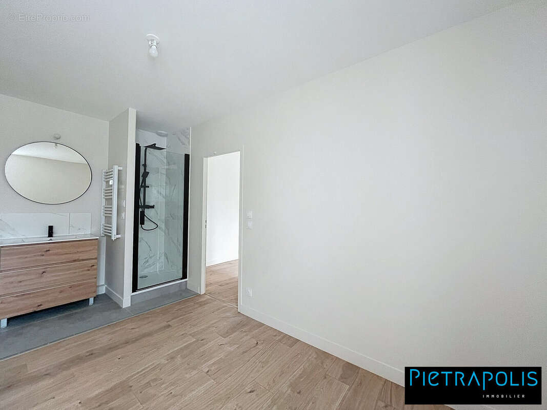 Appartement à SATHONAY-CAMP