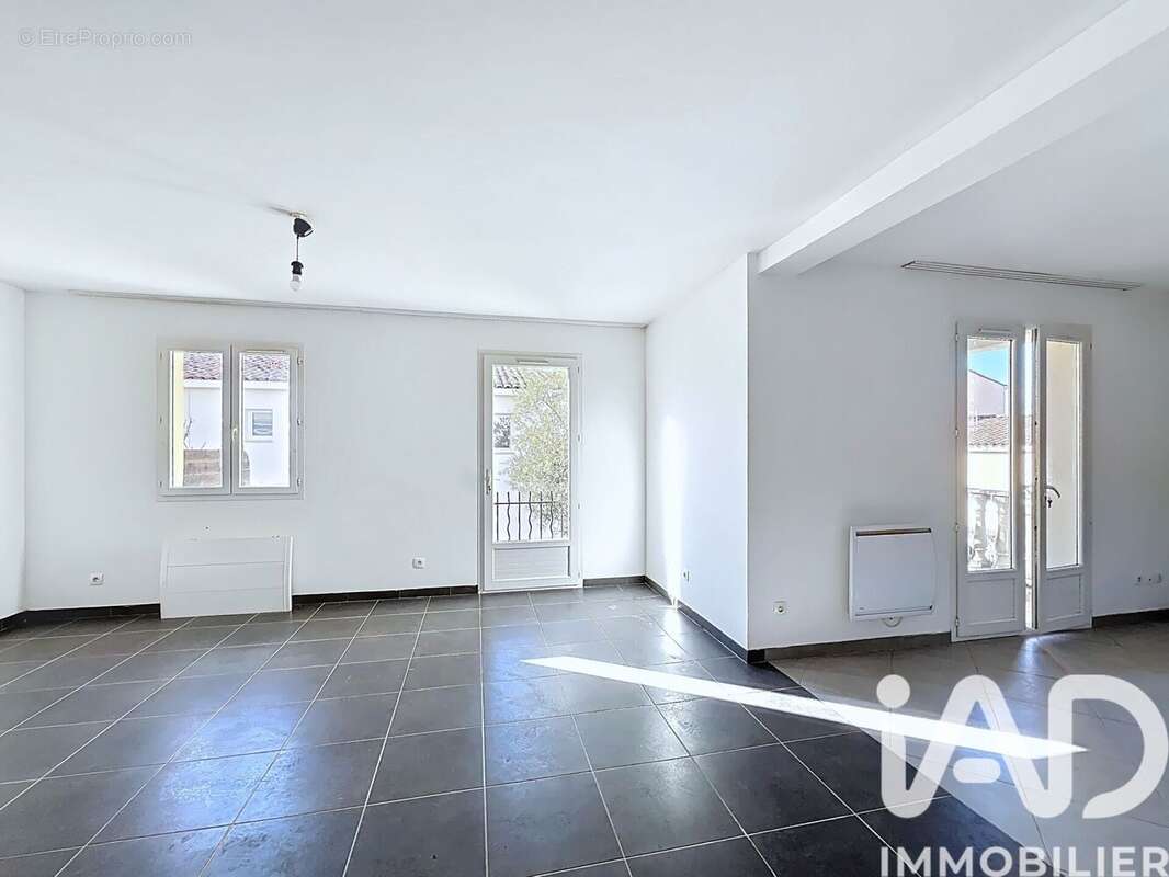 Photo 2 - Appartement à ORAISON