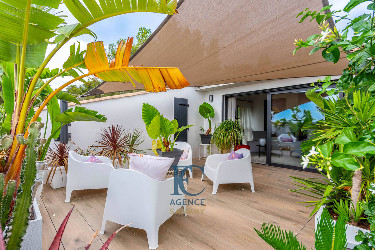 Appartement à SANARY-SUR-MER