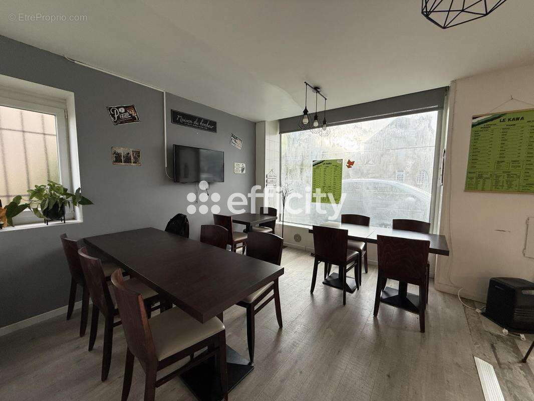 Commerce à MATIGNON