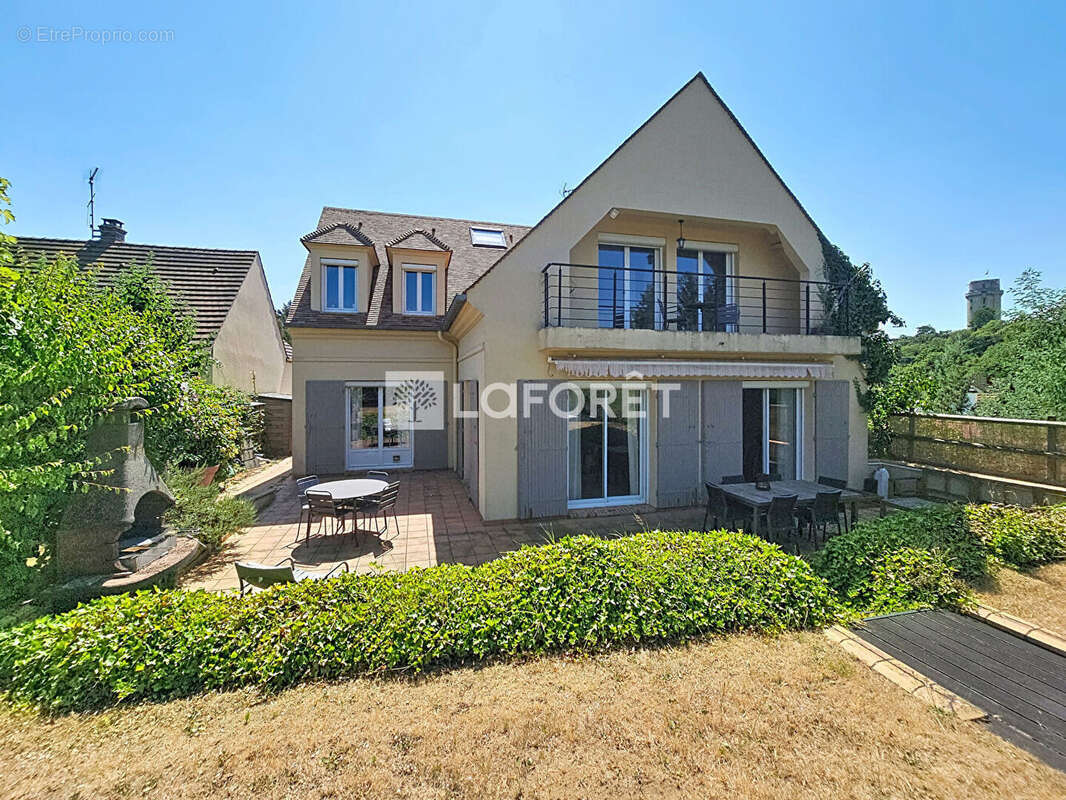 Maison Montlhery 8 pièce(s) 225 m2 - photo 2