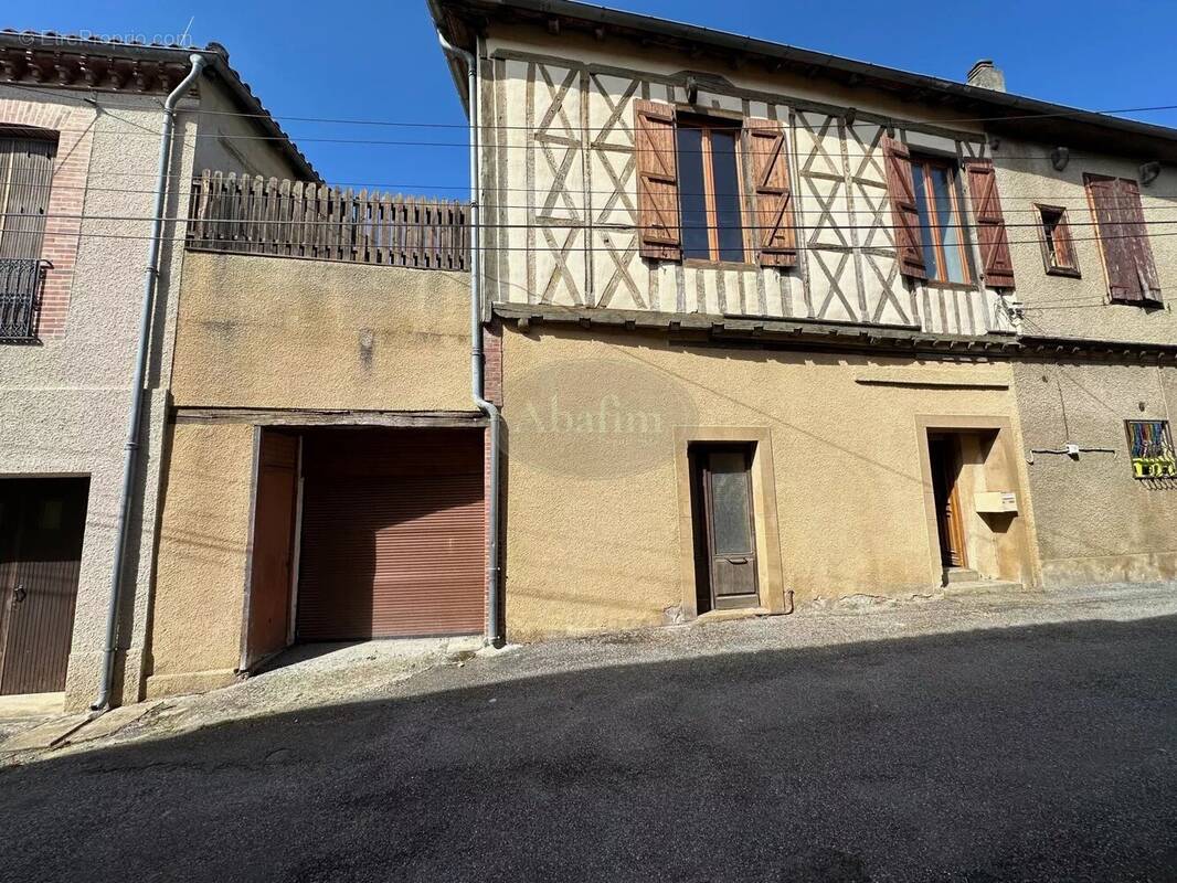 Appartement à LARROQUE