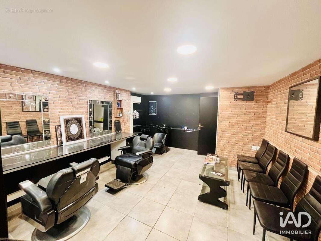 Photo 4 - Commerce à VALENCIENNES