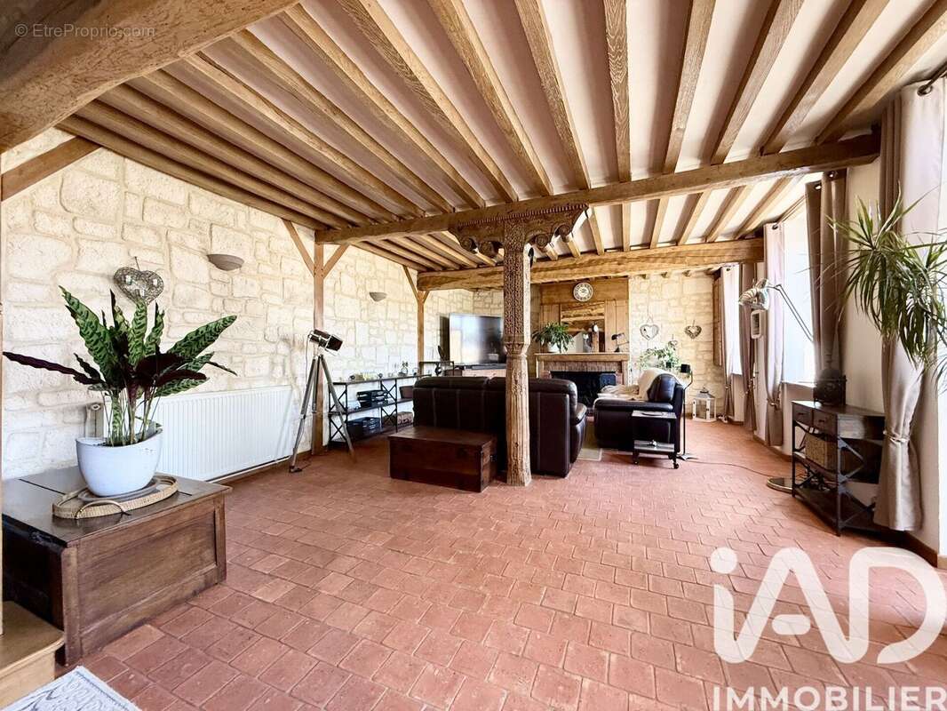 Photo 3 - Maison à ESTREES-SAINT-DENIS