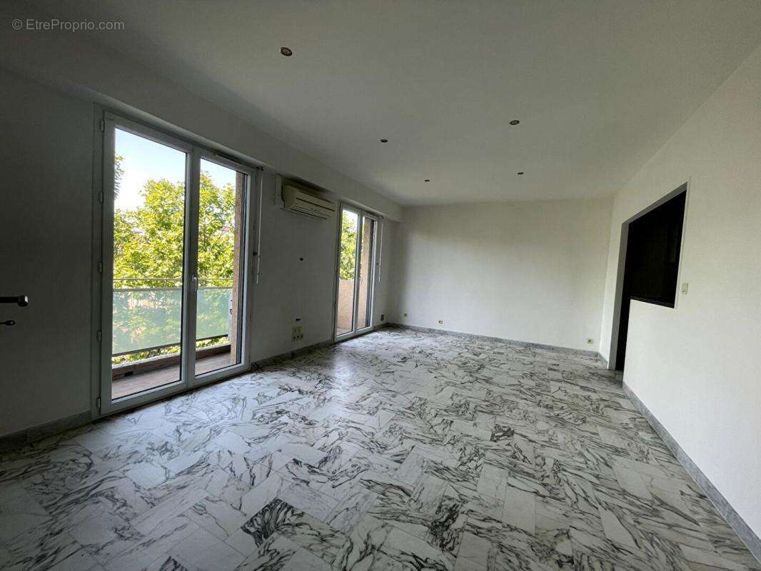 Appartement à DRAGUIGNAN