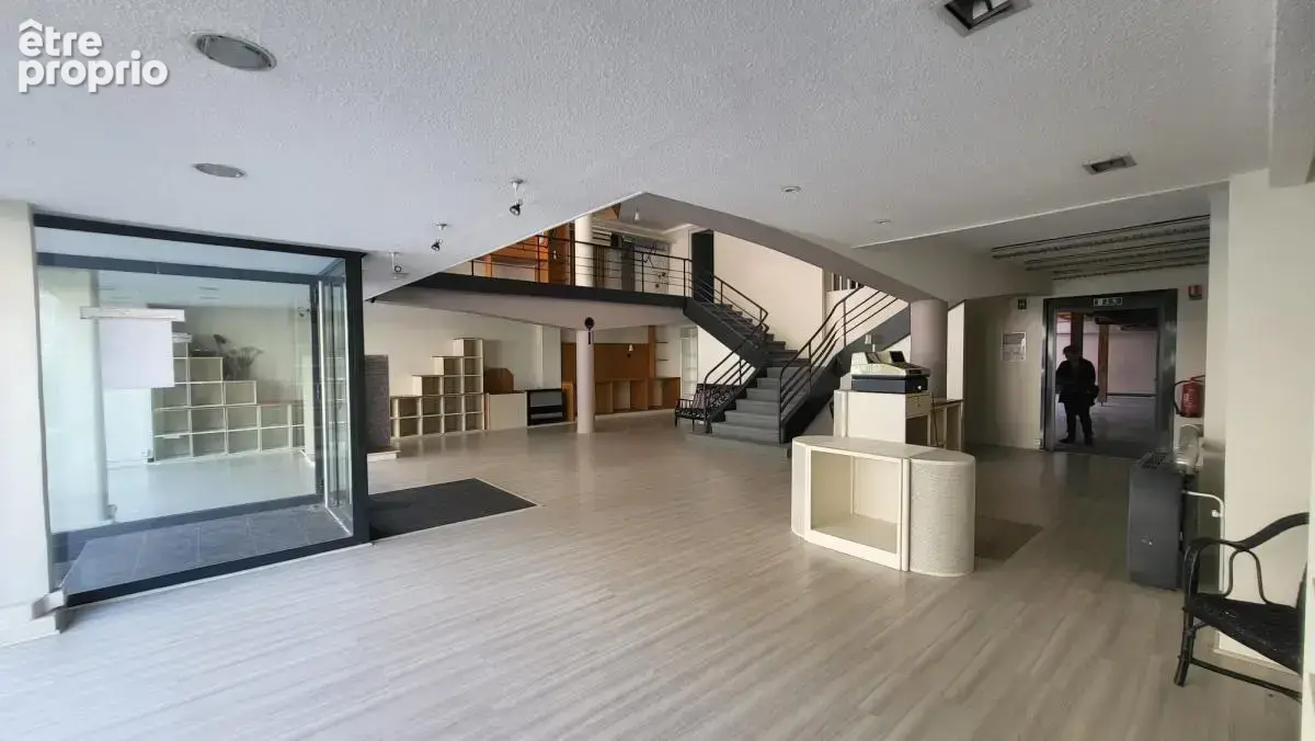 Commerce 506 m² à Toul  - photo 3