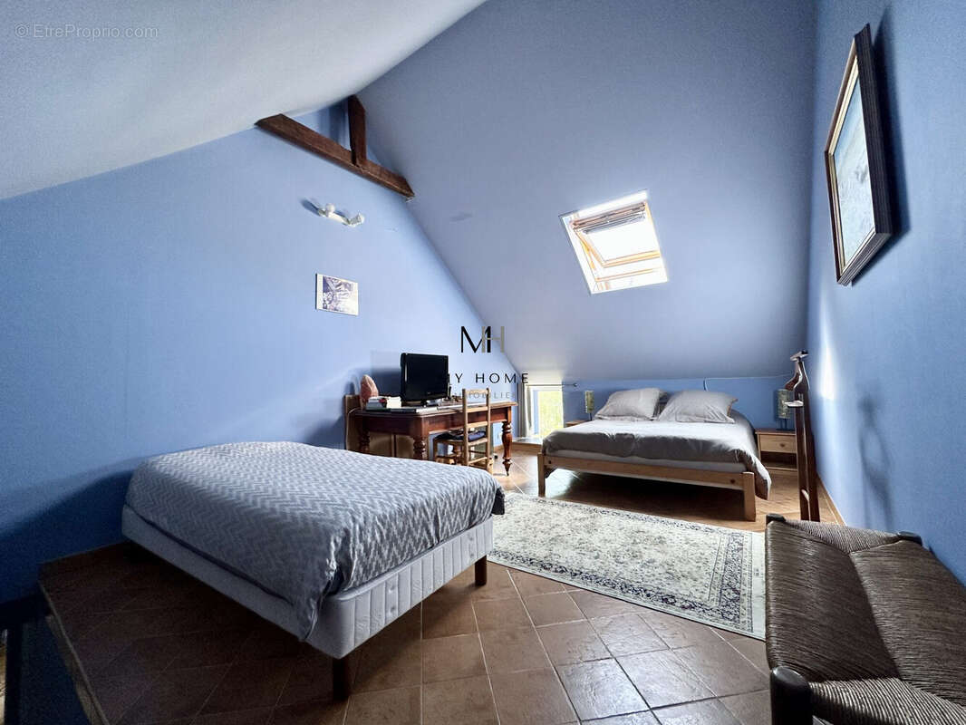 Maison à CARROUGES