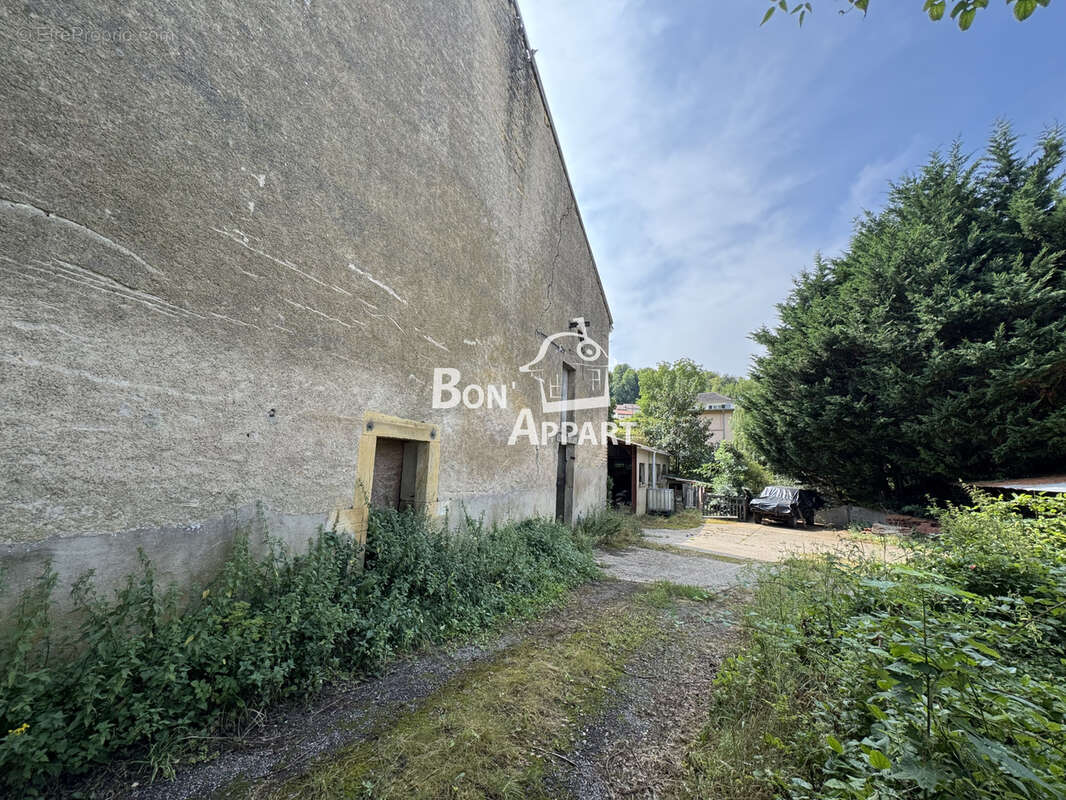 Maison à MOUTIERS