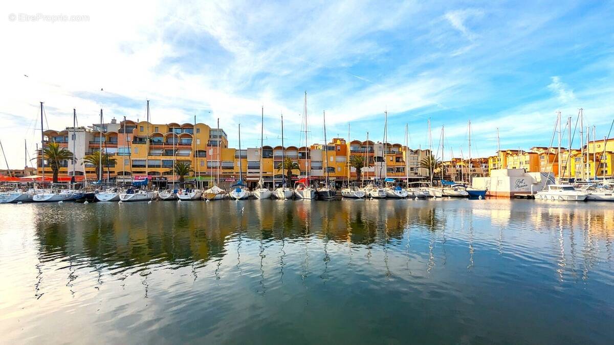 Commerce à GRUISSAN