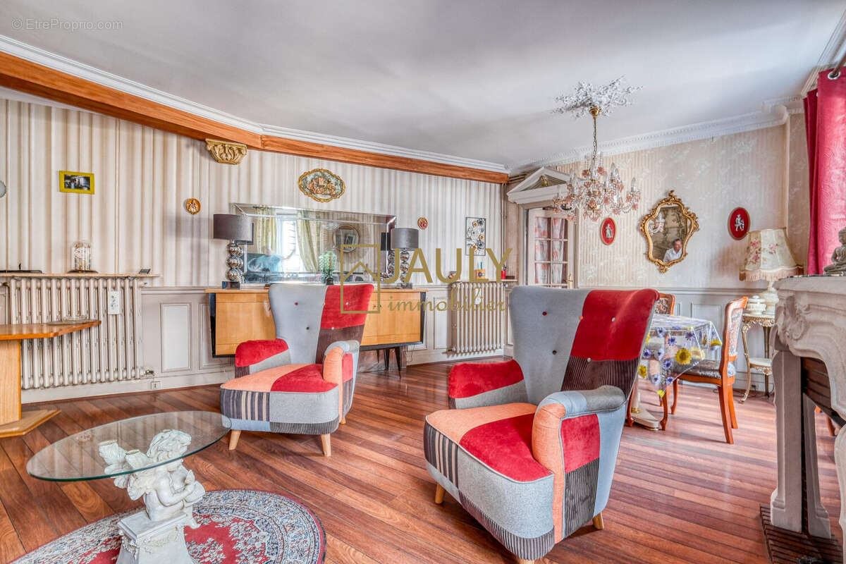 Appartement à PARIS-10E