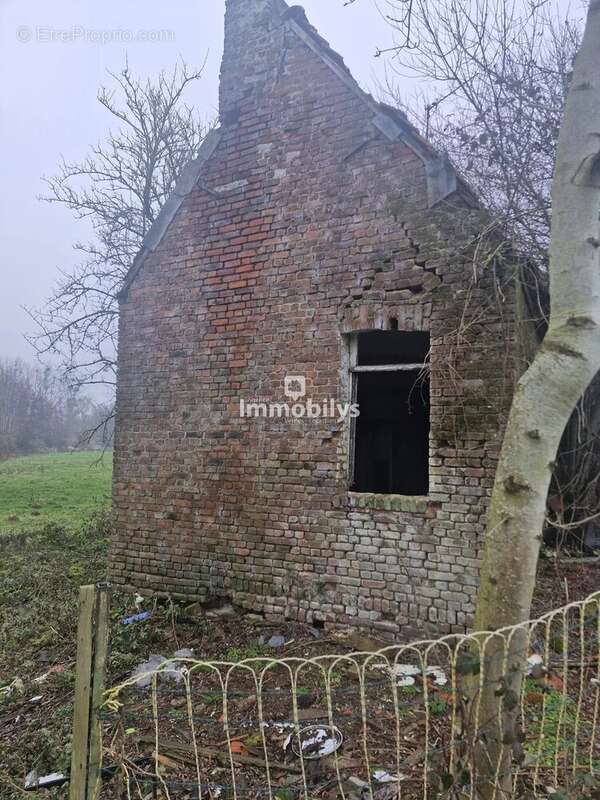 Maison à FONTAINE-AU-BOIS