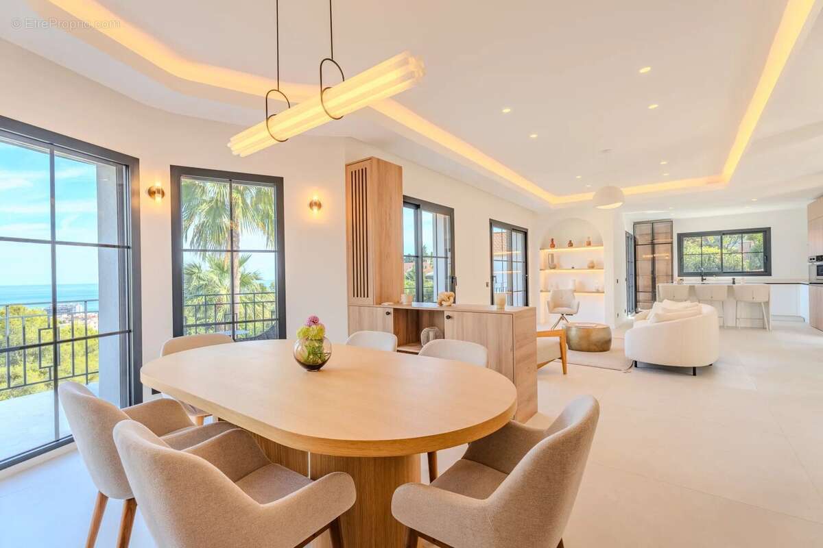 Maison à ROQUEBRUNE-CAP-MARTIN