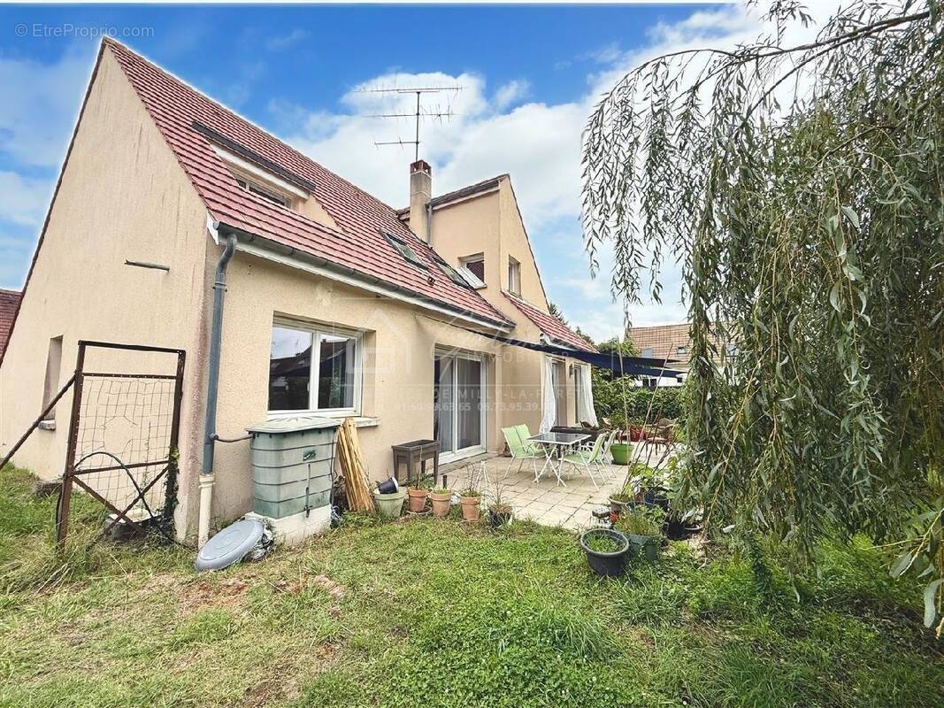Maison à MILLY-LA-FORET