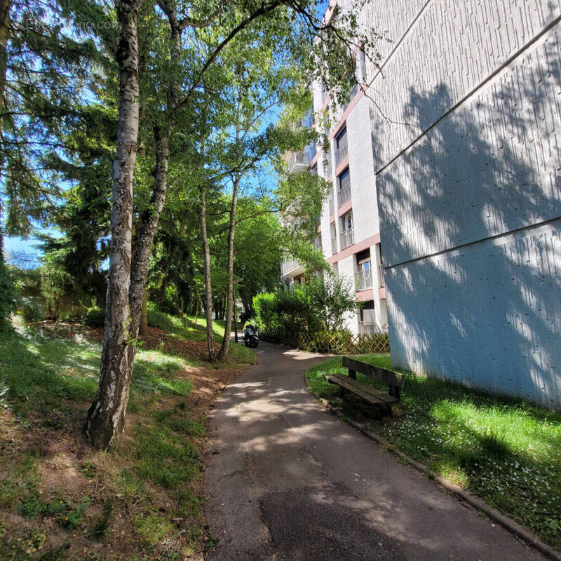 Appartement à LES ULIS