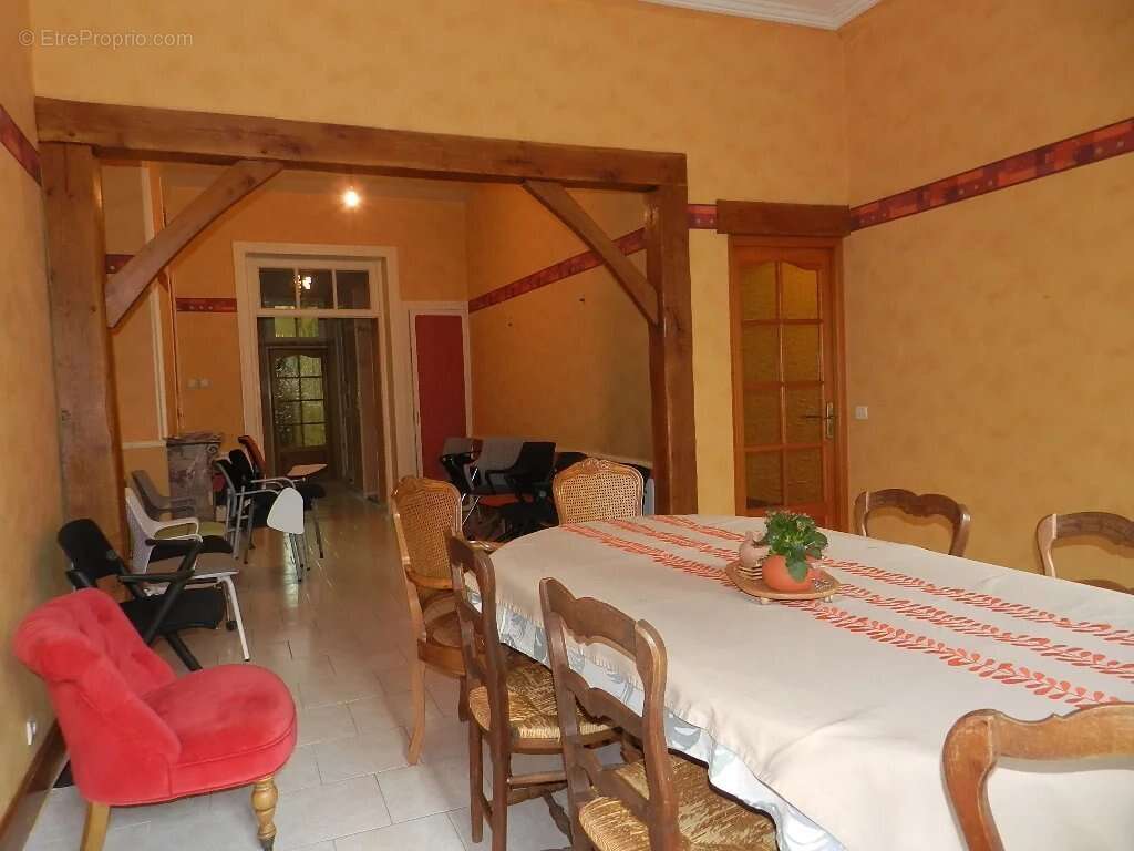 Maison à SAINT-PIERRE-SUR-DIVES