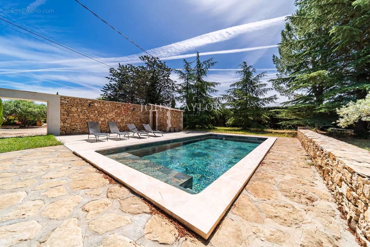 Maison à BONNIEUX