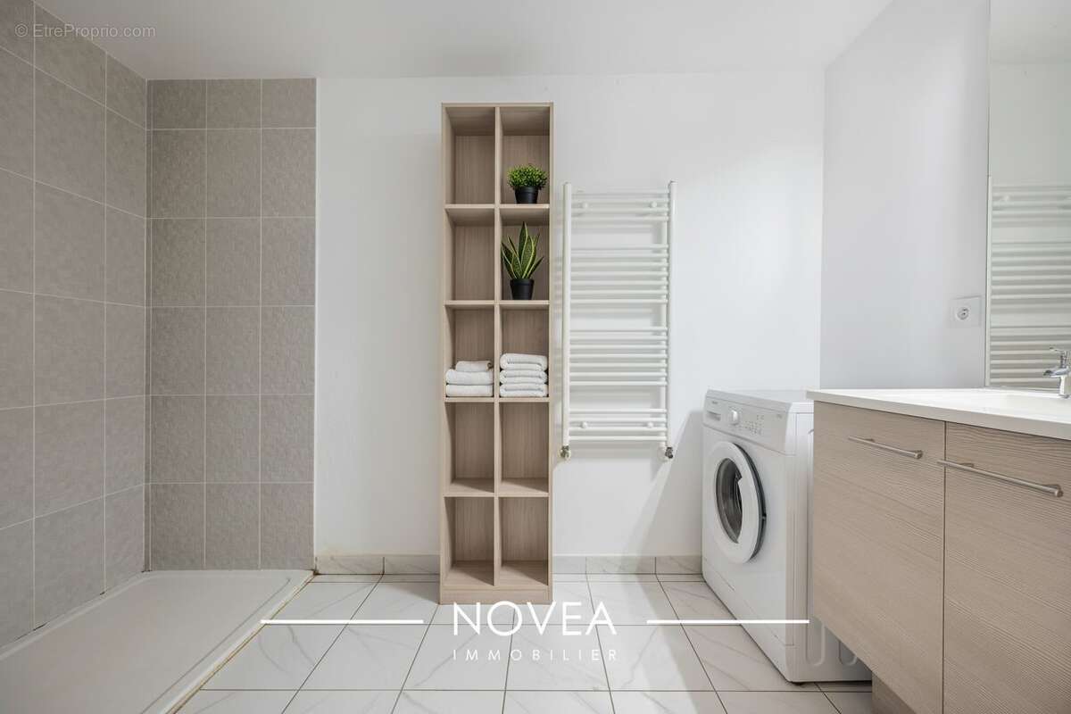 Appartement à LYON-8E