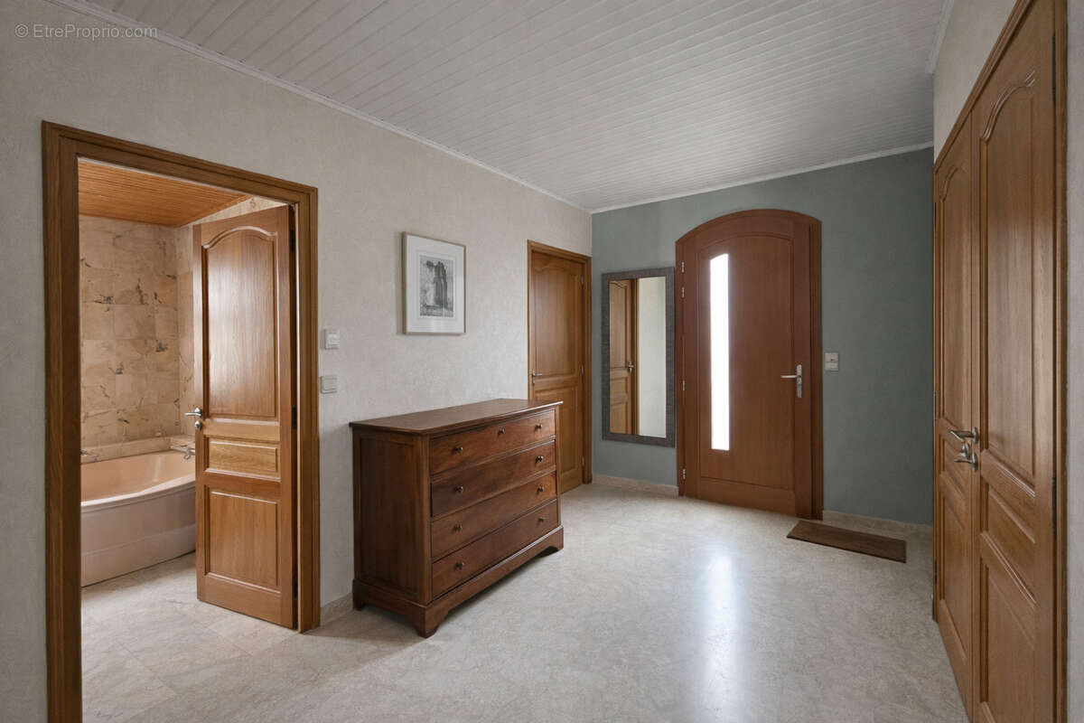 Maison à VILLEVOCANCE