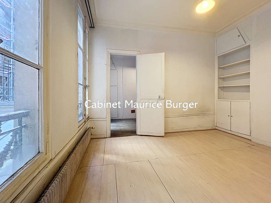 Appartement à PARIS-9E