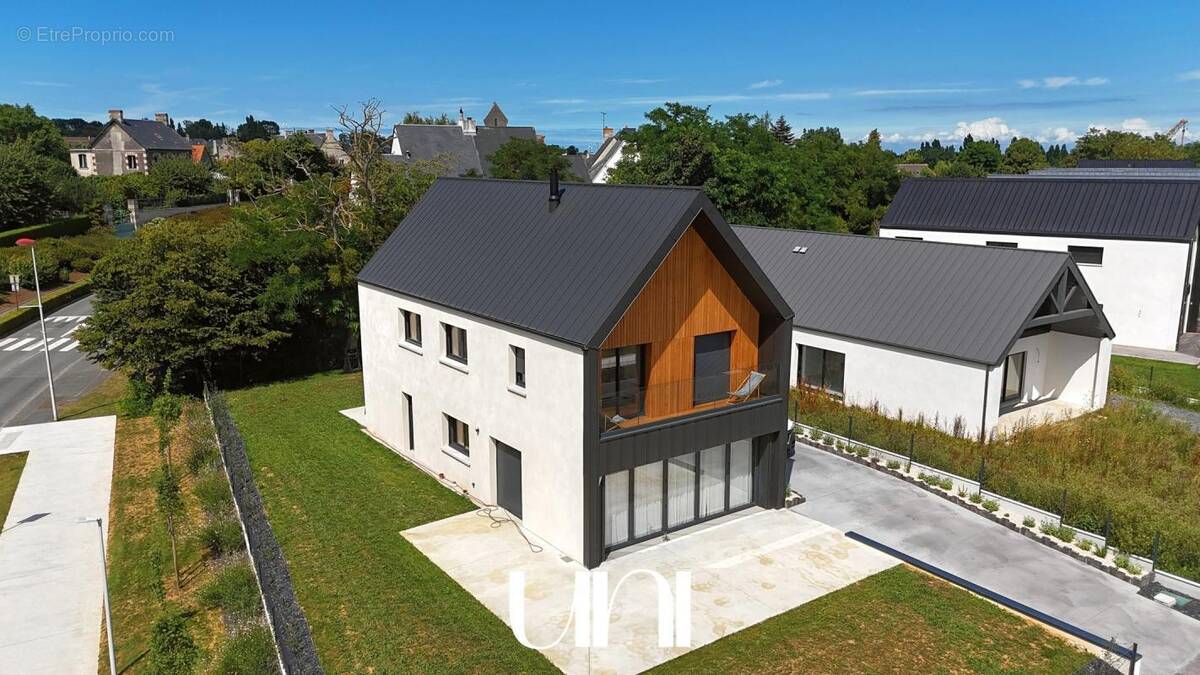 Maison à BENOUVILLE