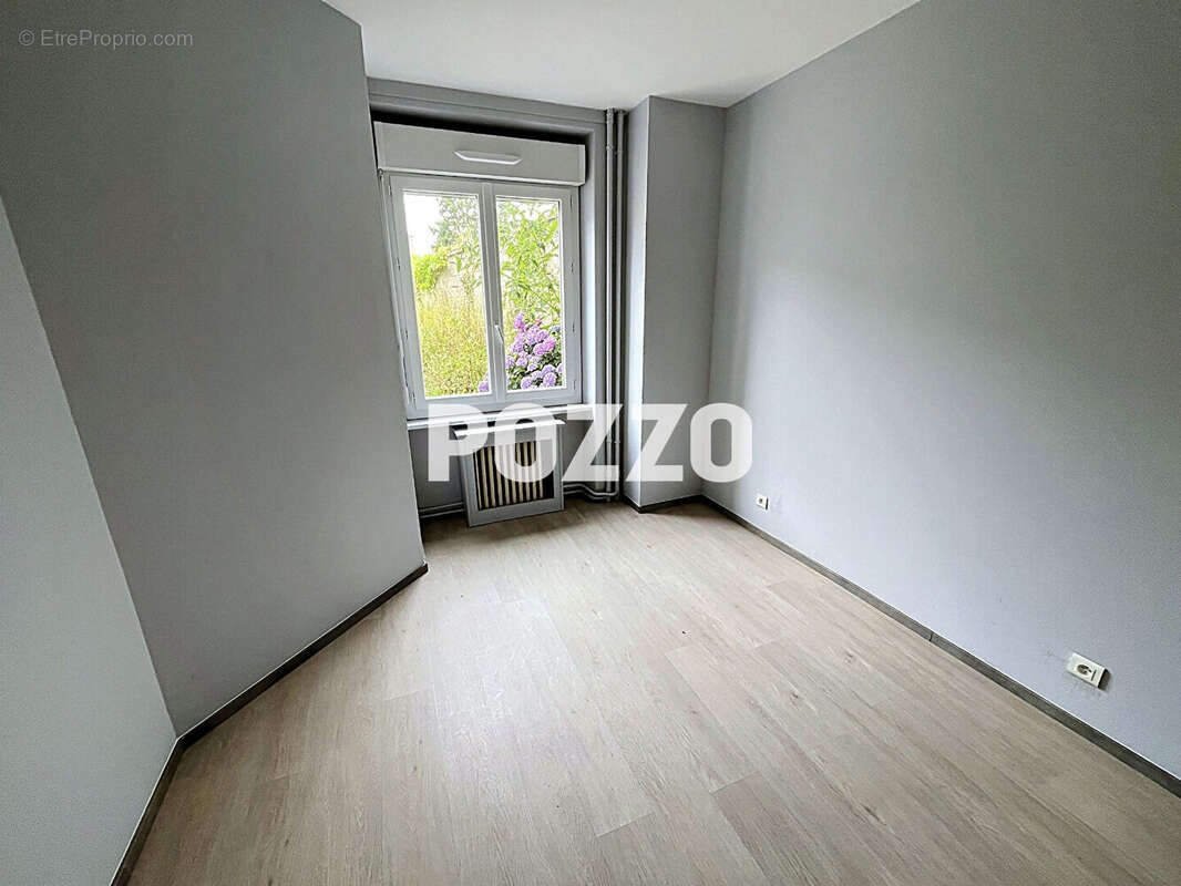 A VENDRE - IMMEUBLE en monopropriété 177m² - Centre-ville de Saint-Hilaire-du-Harcouët - photo 15