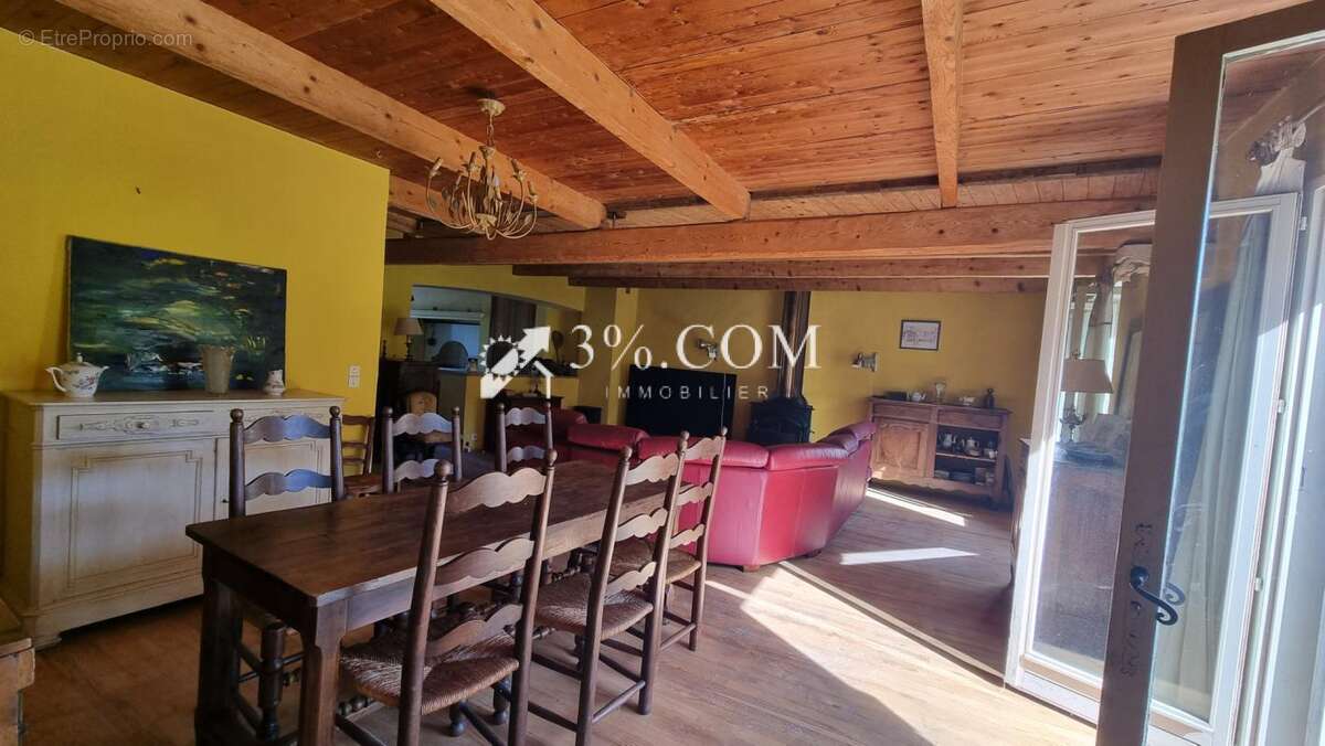 Maison à MIRABEL-AUX-BARONNIES