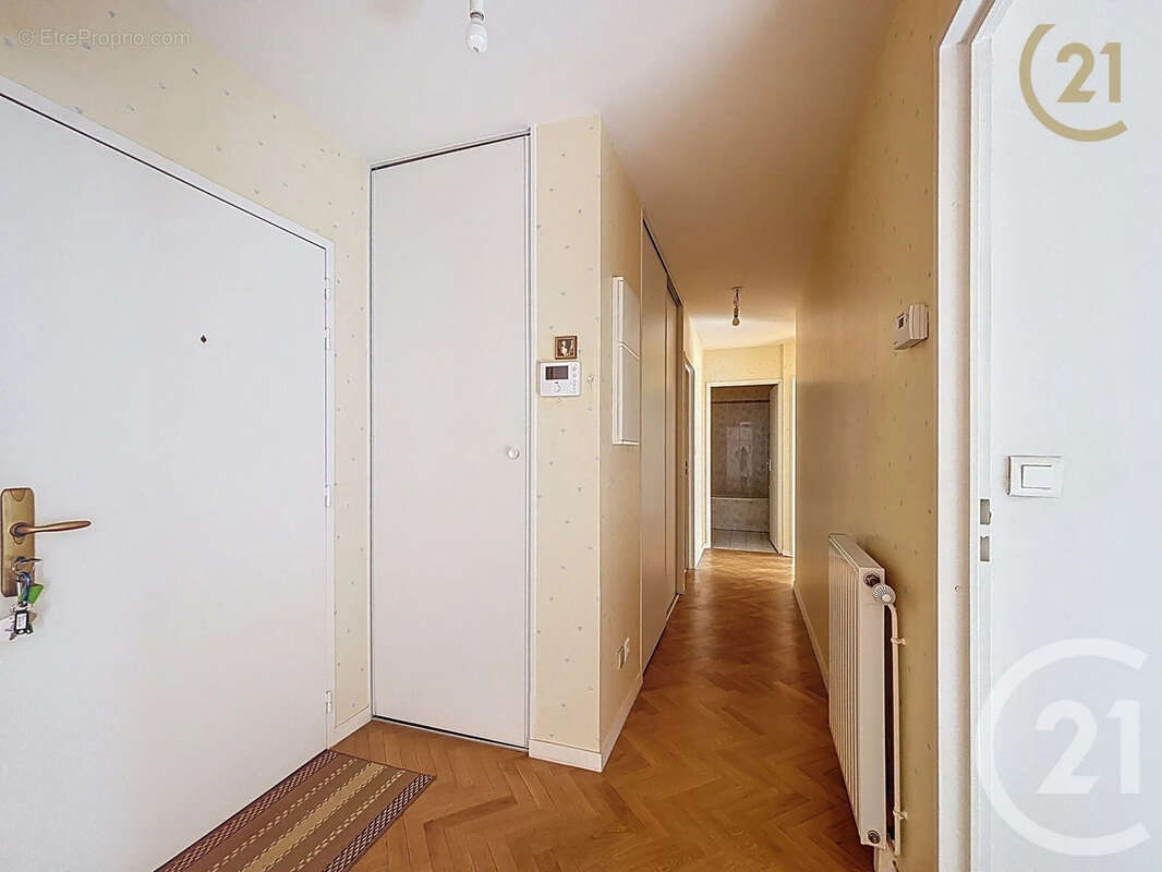Appartement 62 m² à Sens  - photo 3
