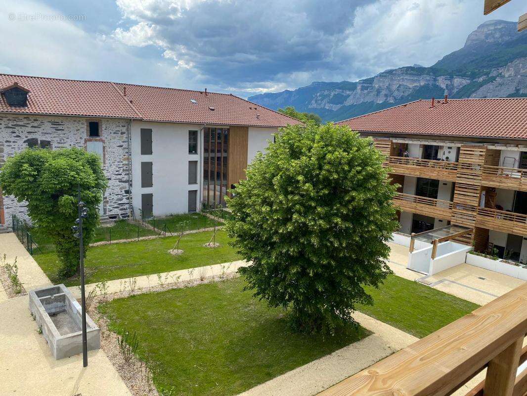 Appartement à TENCIN