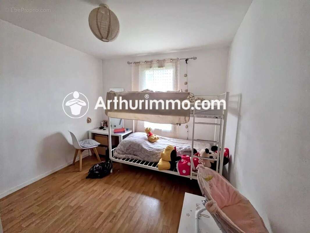 Appartement à SAVIGNY-LE-TEMPLE