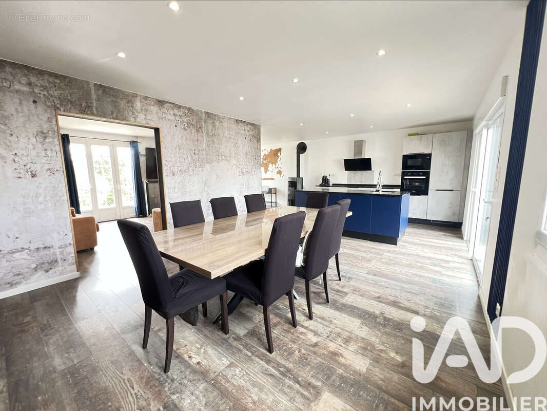 Photo 2 - Maison à ARGENTRE