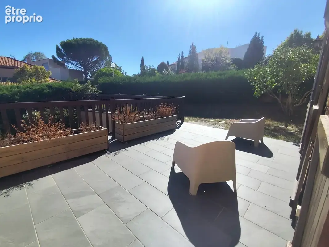 Maison avec Piscine et garages - photo 5