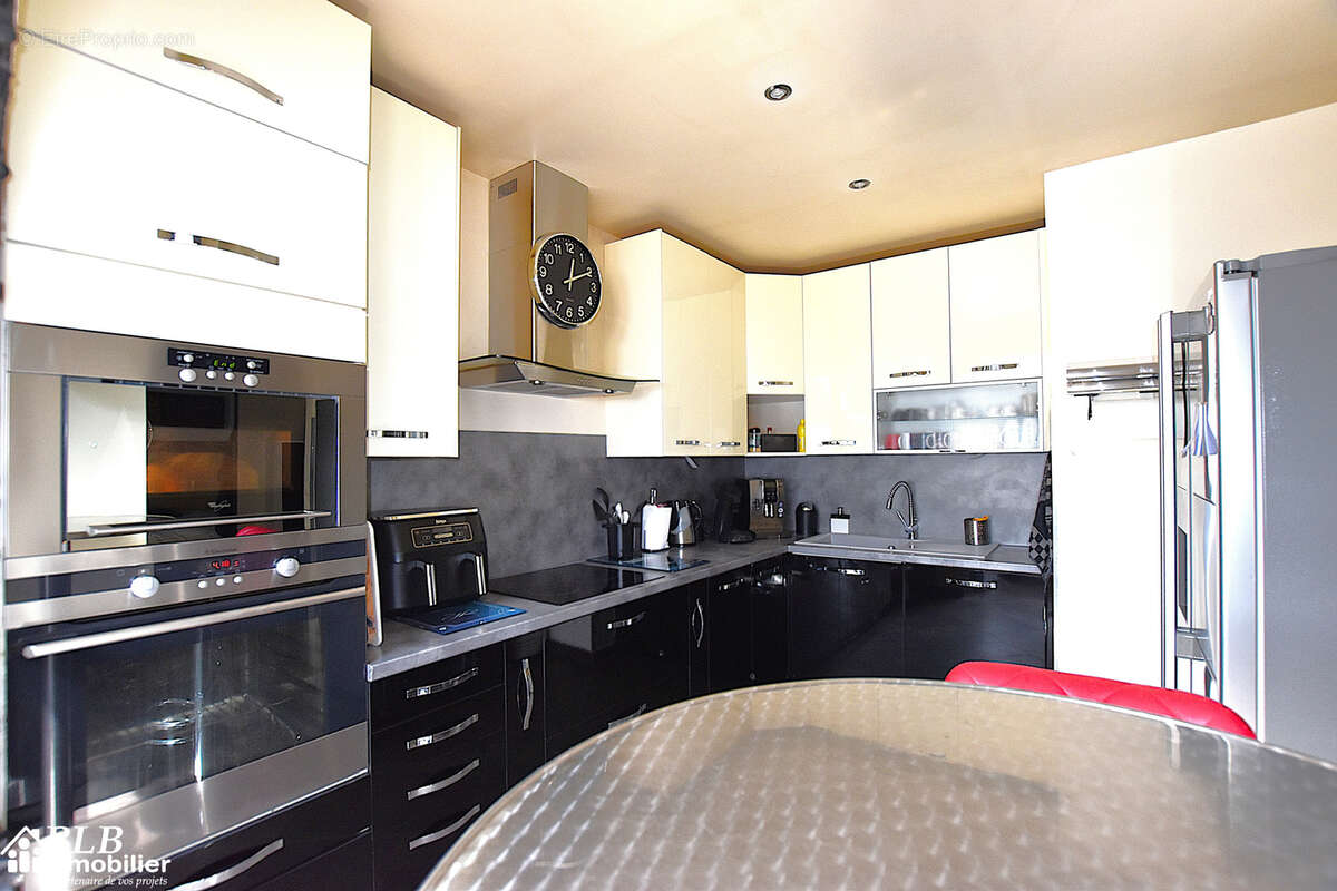 Maison à LES ESSARTS-LE-ROI