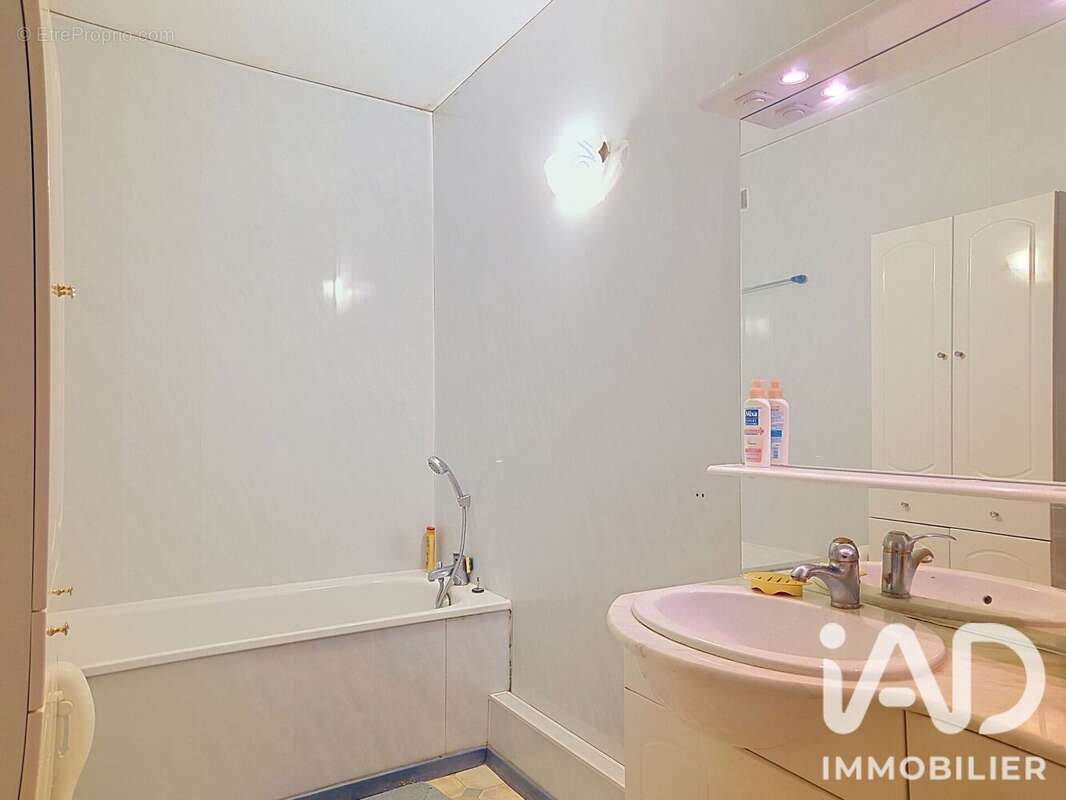Appartement 94 m² à La Mouille  - photo 6