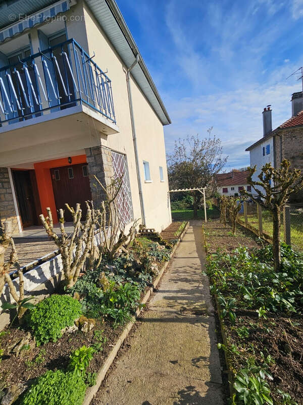 Maison à LA SOUTERRAINE