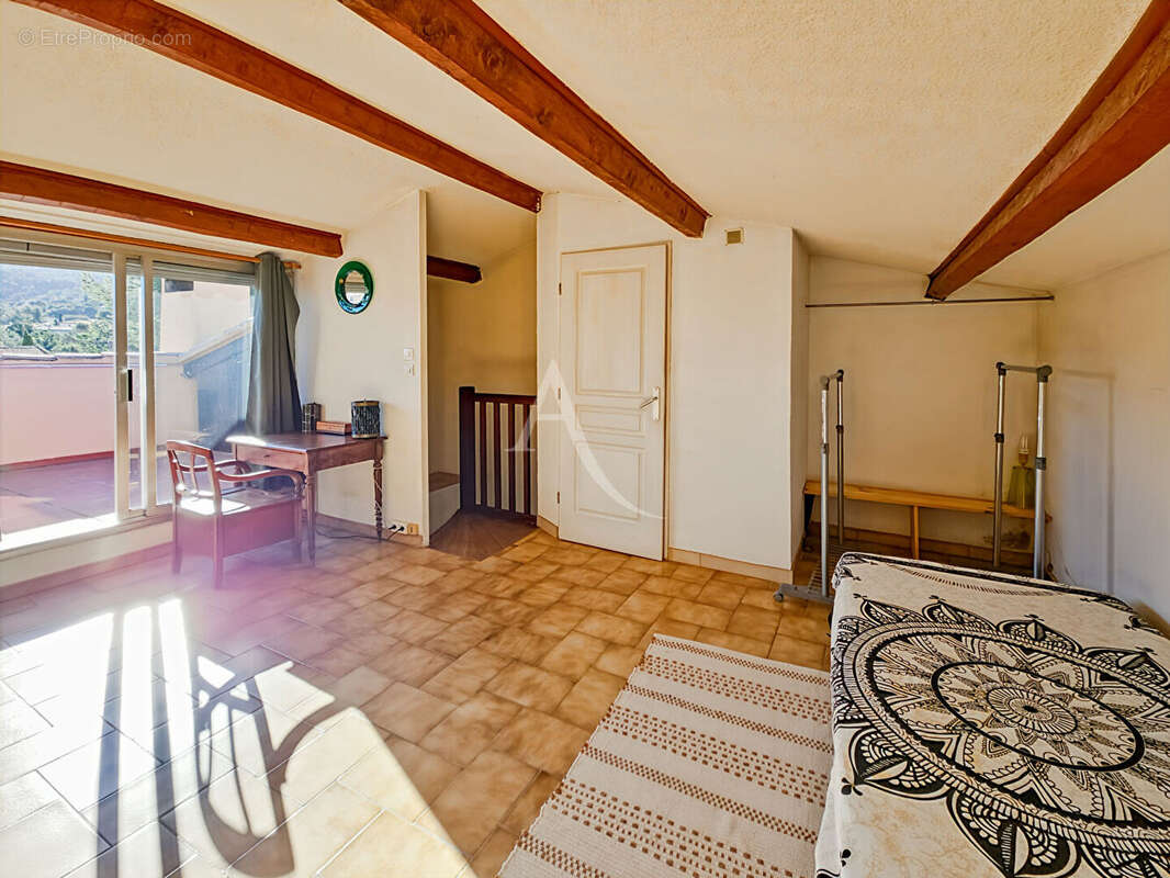 Appartement à LE PRADET