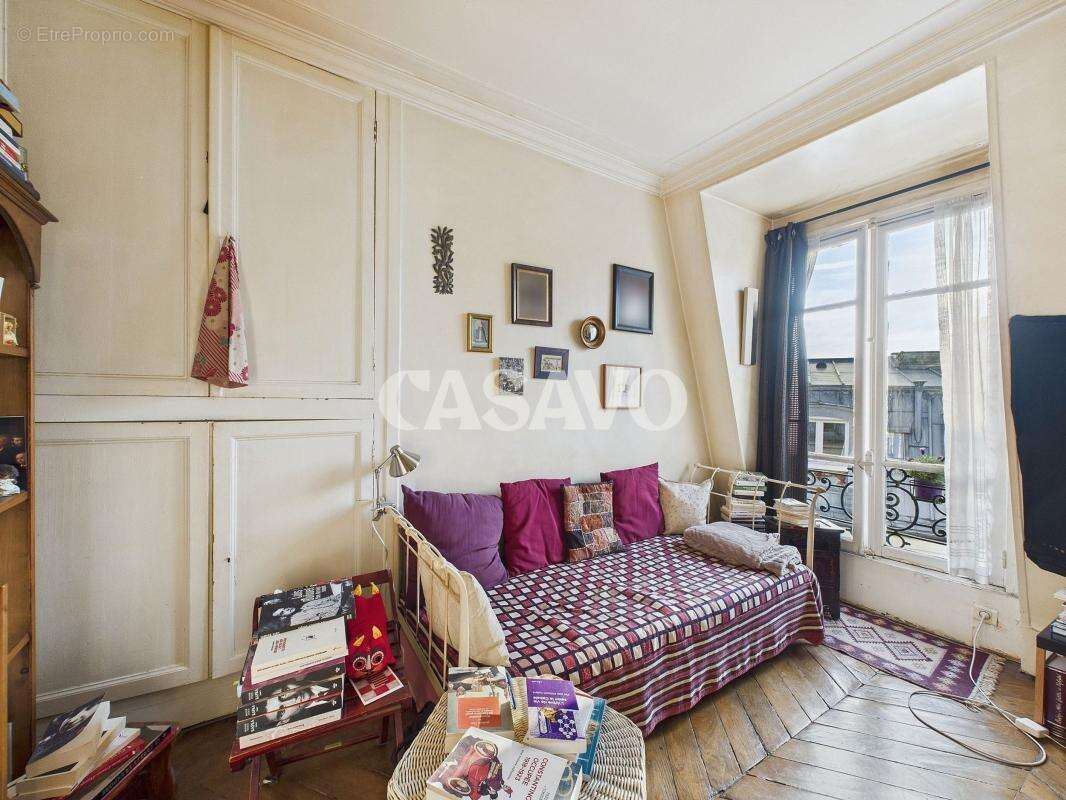 Appartement à PARIS-10E