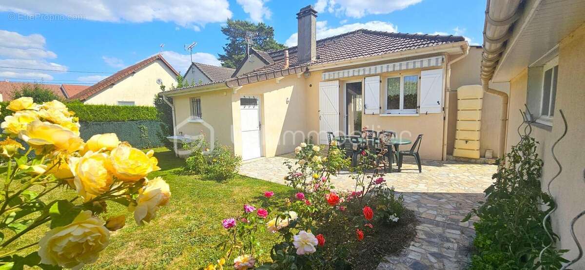 Maison à TOURNAN-EN-BRIE